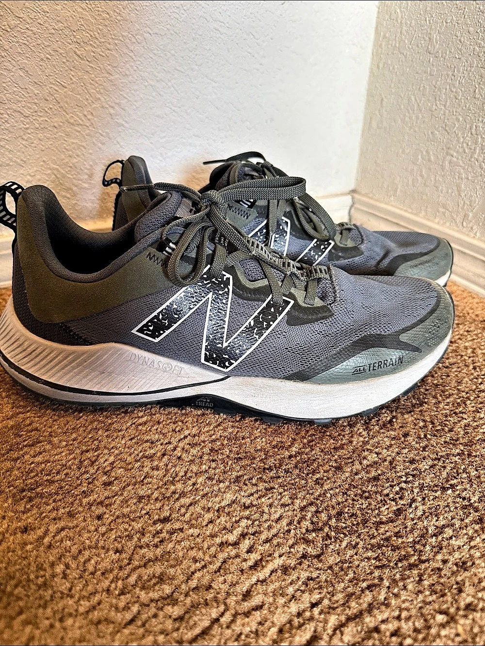 New Balance Fresh Foam X 880v12 Men's Gray Green Athletic Shoes US 11.5